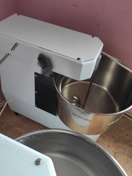 Продаж професійного тістоміса Fimar