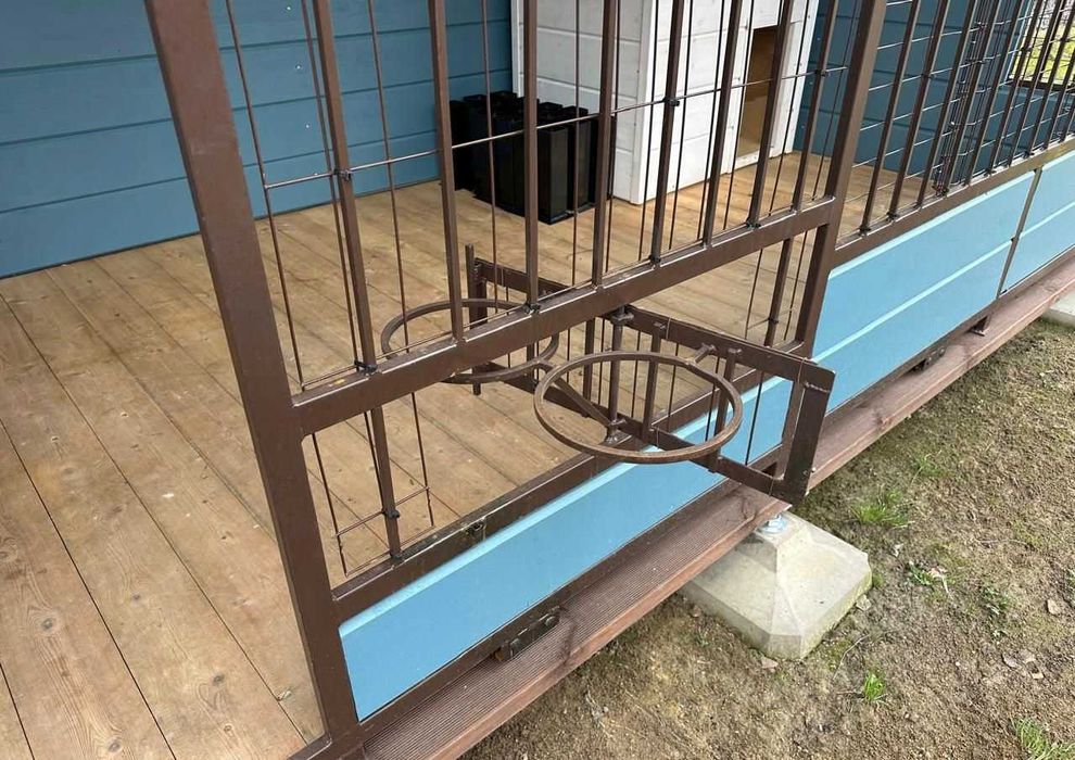 Вольер для собак,будка кормушки освещение. Доставка и установка.