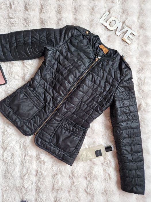 Куртка демі весна розмір S курточка