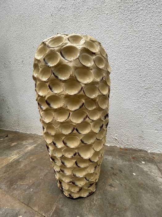 Ceramic jug with seashells429086598308843521