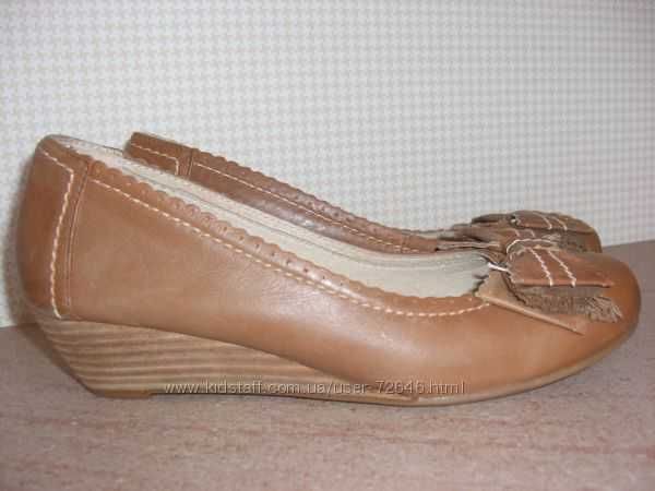 Чорні балетки Crocs р.7.5 37-25см Бежеві туфлі next р. 38 - 24.5 см