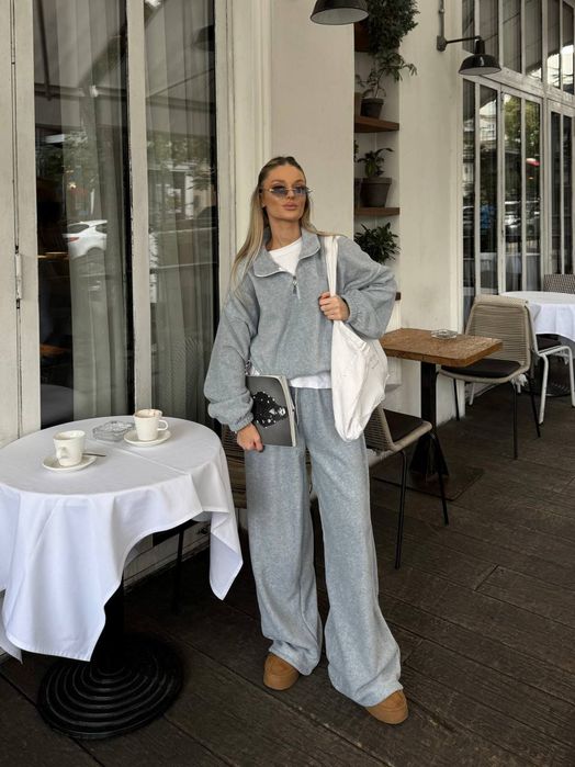 Дивовижий жіночий флісовий костюмчик