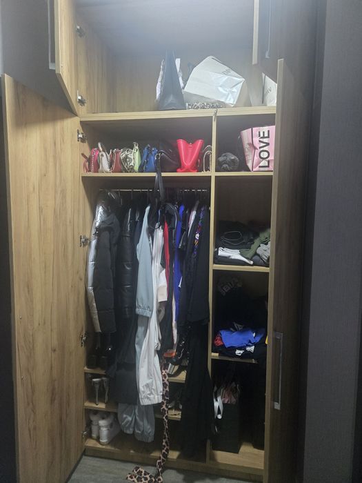 Шкаф хороший самовывоз