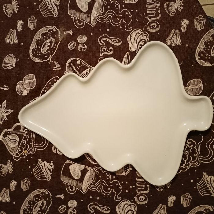 Тарілки ялинки, зірки, хвиля