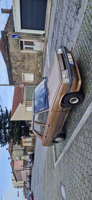 Renault 9 gts.