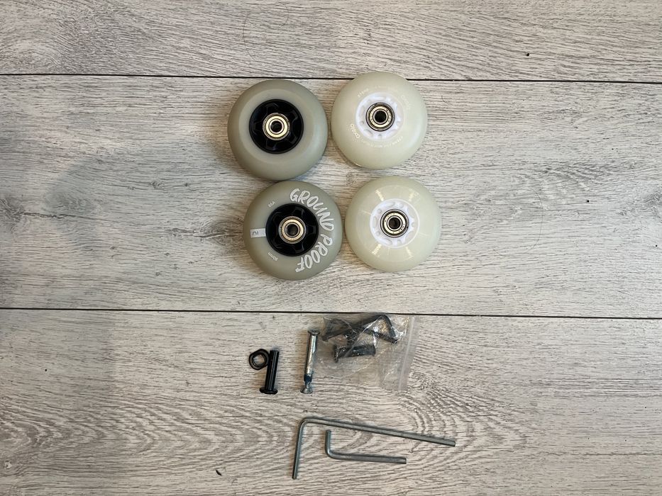 Zestaw (Rolki, Kask, Ochraniacze , Plecak,Dodatkowe kółka świecącę się