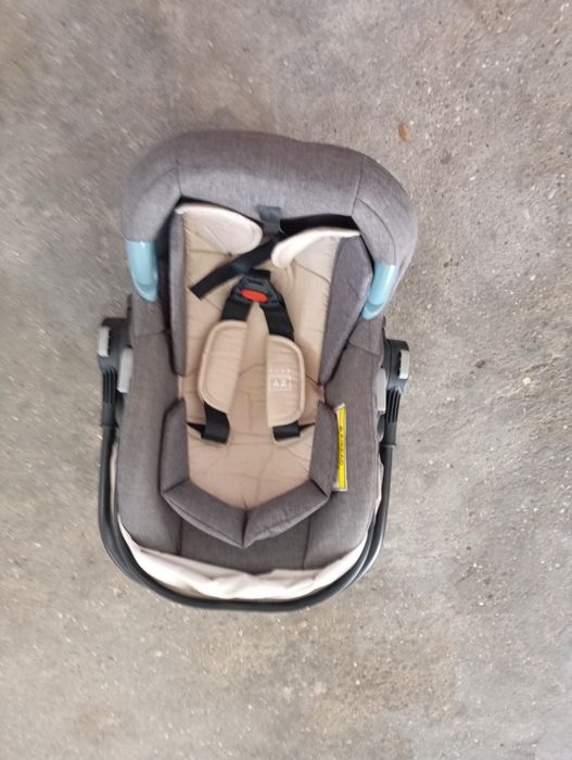 Carrinho de bebé - conjunto de rua Zippy safe