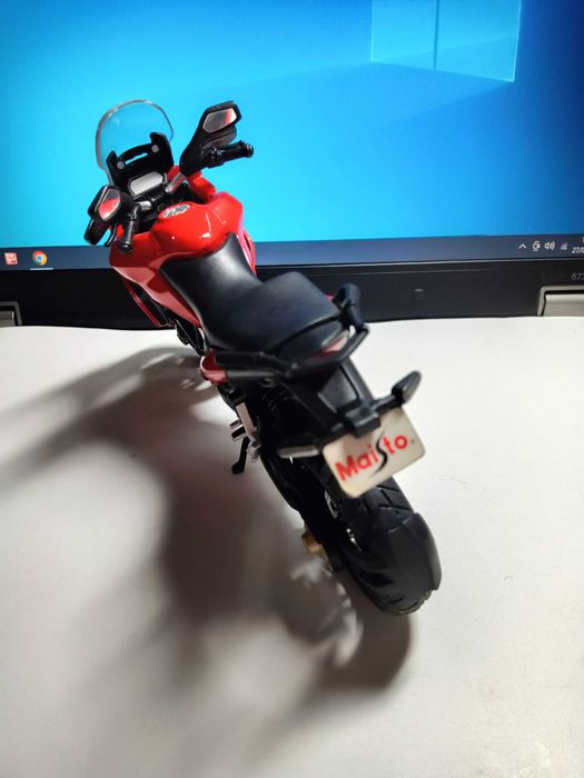 Moto Ducati Multistrada 1200 S Maisto Escala 1:12