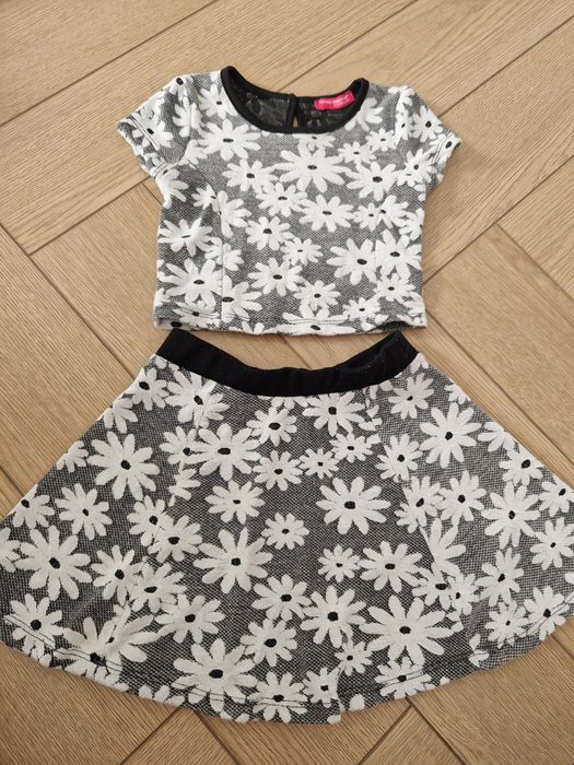 Bluzka i spódniczka 104, zestaw dla dziewczynki