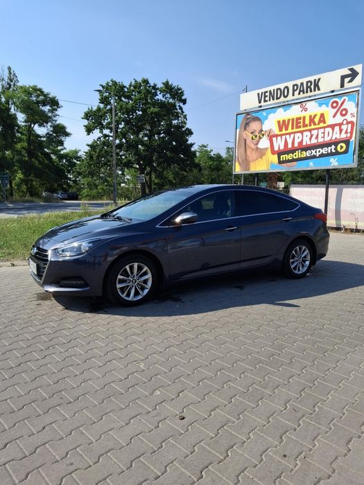 Hyundai i40 sedan