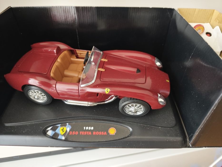 1/18 Ferrari testarossa 1958 com road fuel pump Shell Maisto