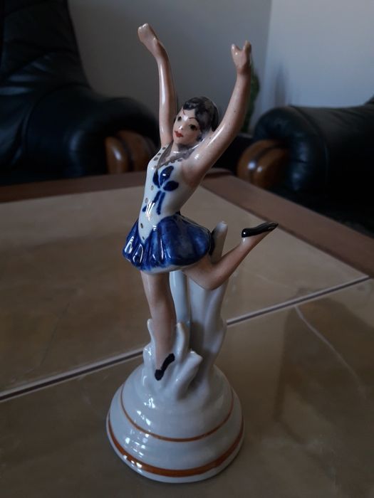 Porcelanowa baletnica w stylu art deco - Zygmunt Buksowicz