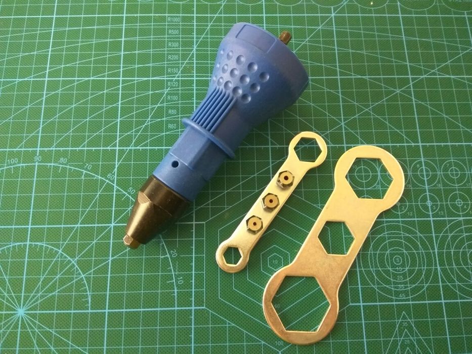 Насадка заклепочник