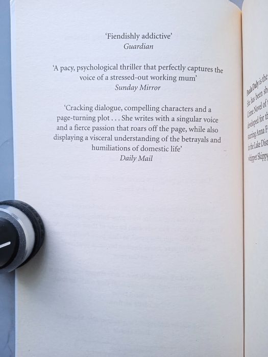 Paula Daly. Deep Water: Just what kind of mother are you? — UK, 2019 // або: «The Mistake I Made» // Пола Дейлі