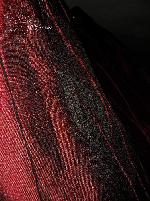 1 Curtain | Red | +2 Pairs of Tiebacks | 2,25m L/1,37m W | 2010s
