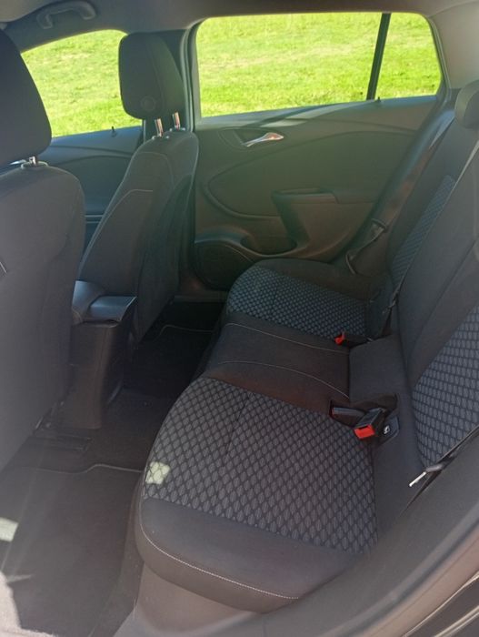 Opel Astra ST Business Edition 1.6 CDTI 110 cv — 2018