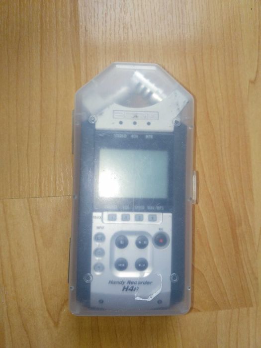 Zoom H4n Portable Digital Audio Recorder