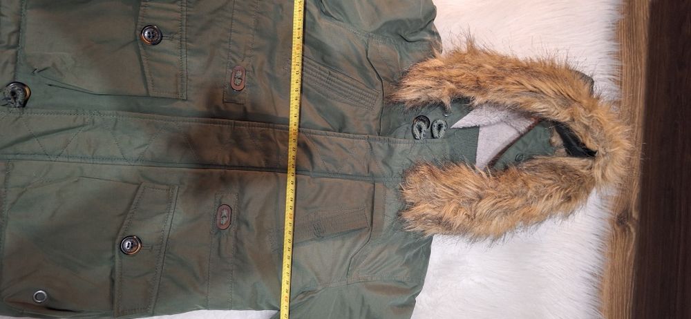 Kurtka zimowa Palomino C&A z kapturem 128cm jak nowa