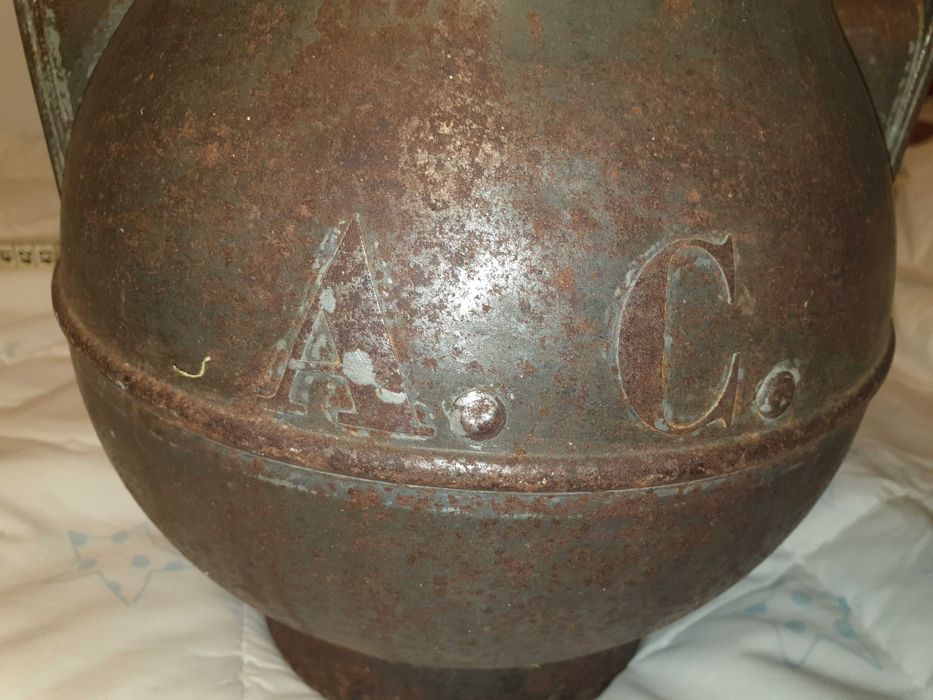 Vaso Cántaro em Metal muito antigo