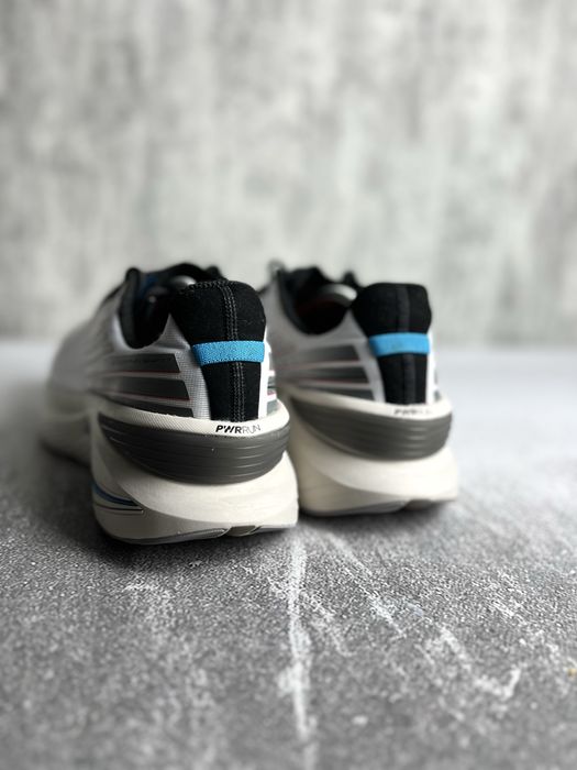 Кросівки чоловічі Saucony Endorphin Shift 3 48(31)