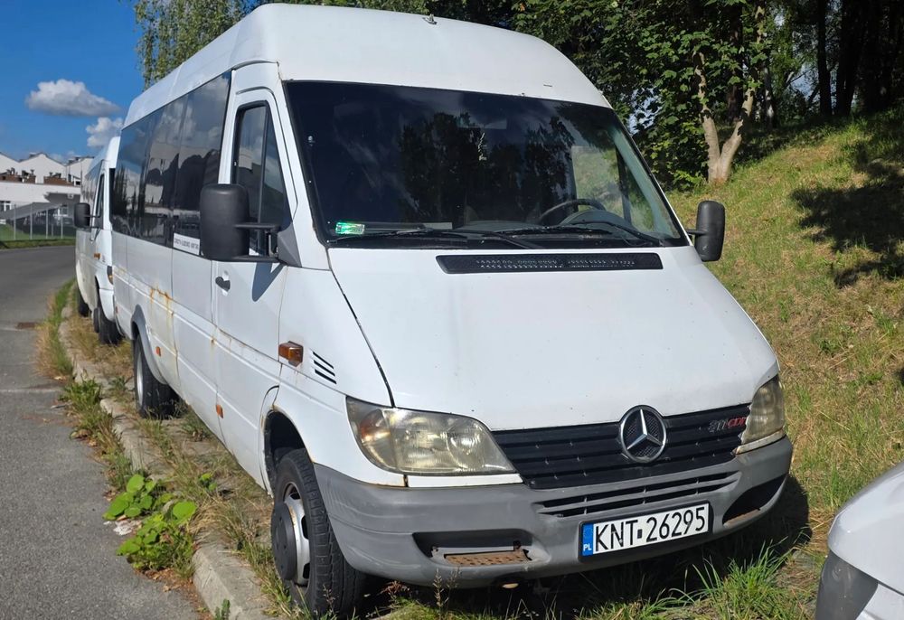 Mercedes-Benz Sprinter 413  Mercedes sprinter 413