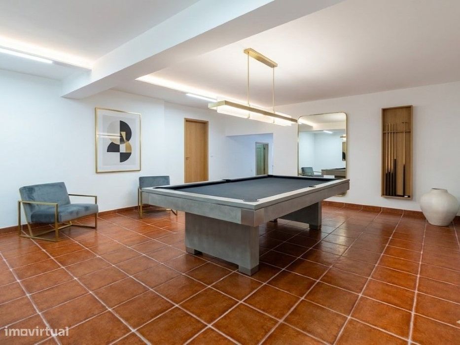 Moradia exclusiva com vista mar deslumbrante, piscina e localização...