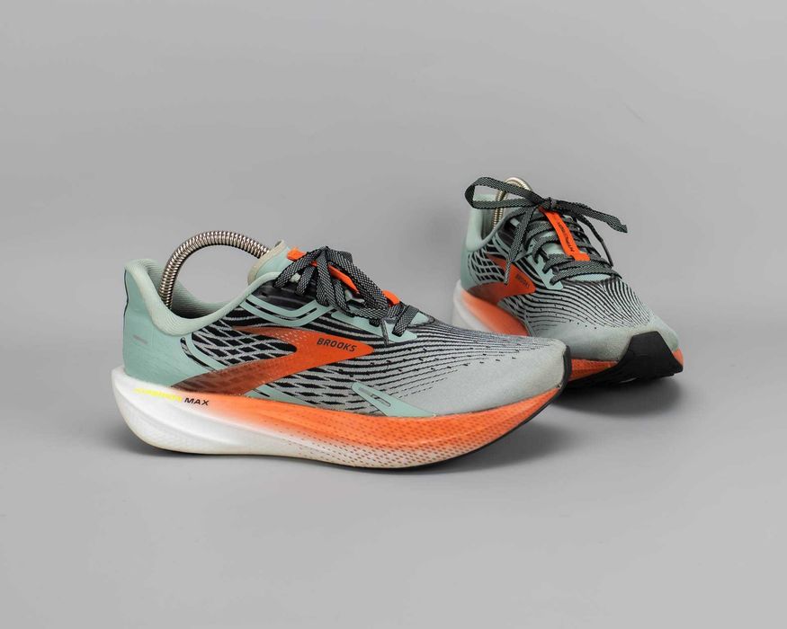 Крутые беговые кроссовки Brooks Hyperion Max.40 размер