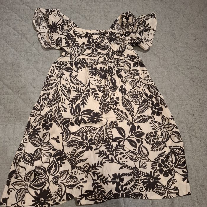 Sukienka biało czarna Zara