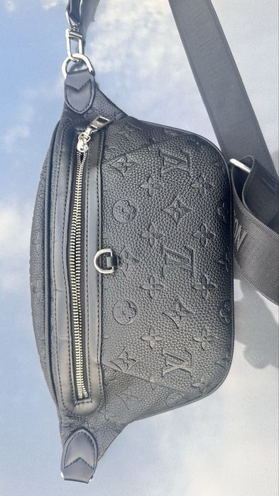 Бананка LV реплика