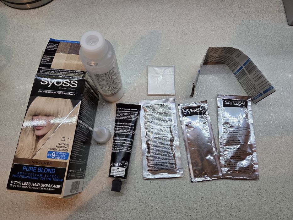 Rozjaśniacz do włosów Syoss
