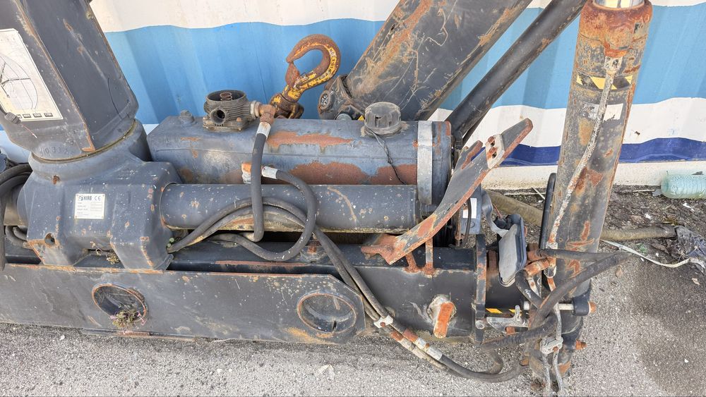 Grua Hiab 090 para venda