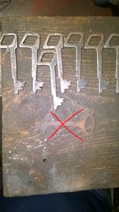 Замок гаражний Міць Ключ Заготовка  під ключ Замок накладний
