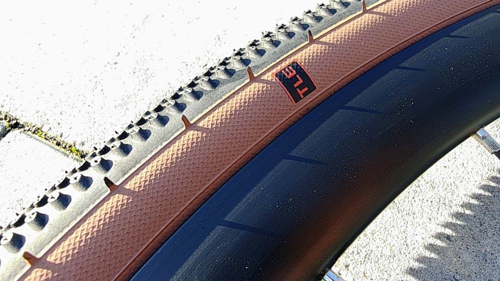 Koła Cube Nulane, 28 cali, Schwalbe G-one Allround