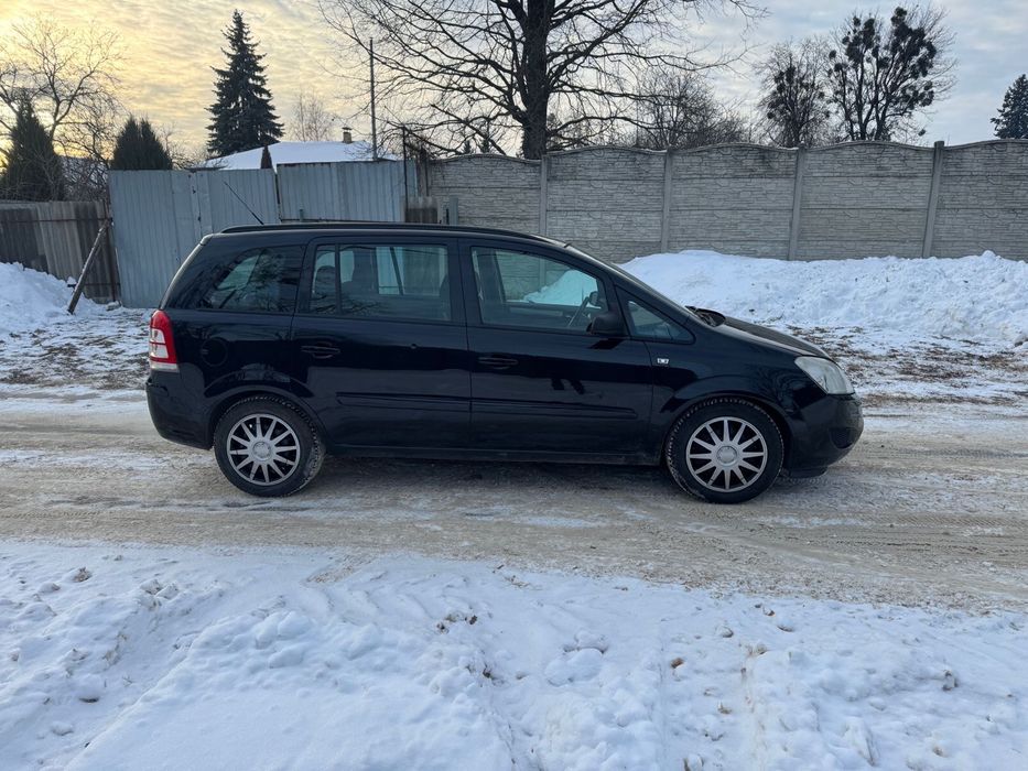 Zafira для ЗСУ в Харькове свежепригнана