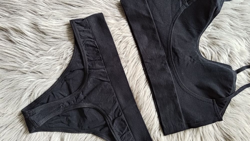 Komplet bielizny czarny top bralet stringi M 38