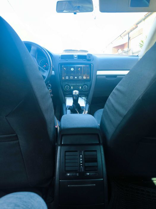 Skoda Octavia Break 1.6 TDI – Económica +Android auto/CarPlay + bem Estimada