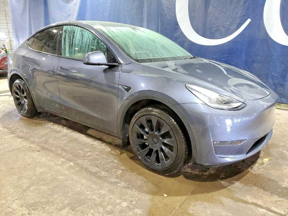 Tesla Model Y 2022 Long Range