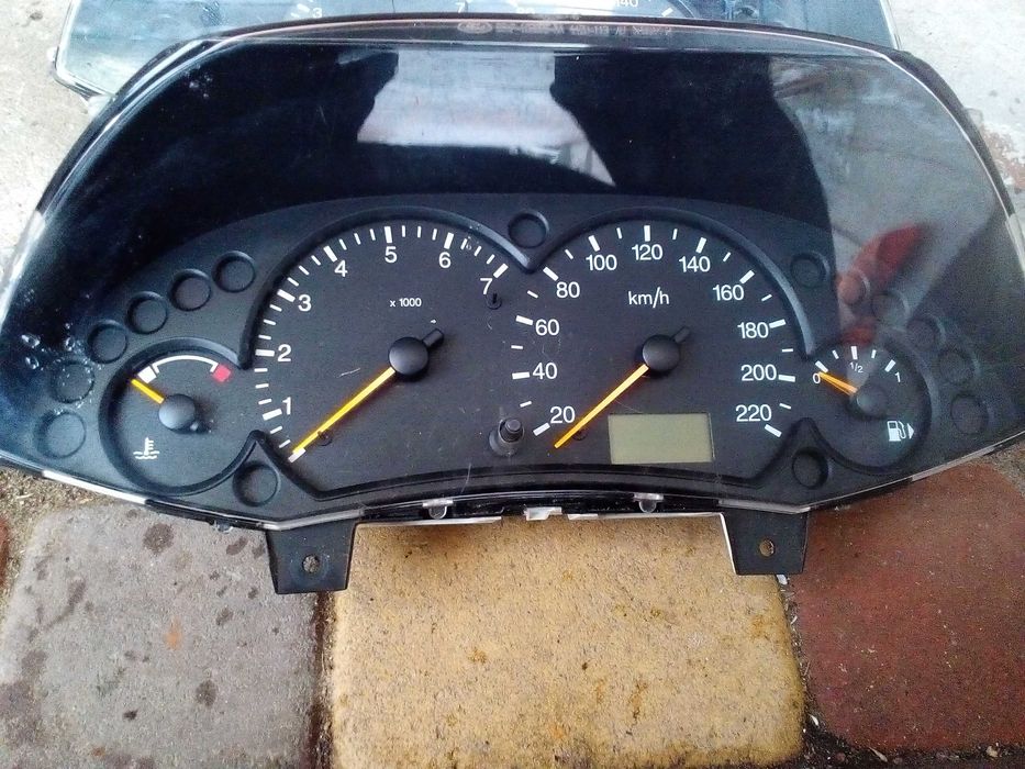 Панель приладів щиток Фокус Мк1 98AP-10841-BC