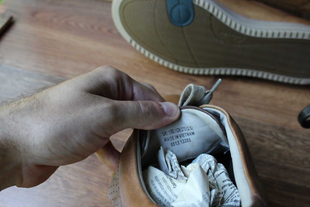 Круті шкіряні туфлі clarks