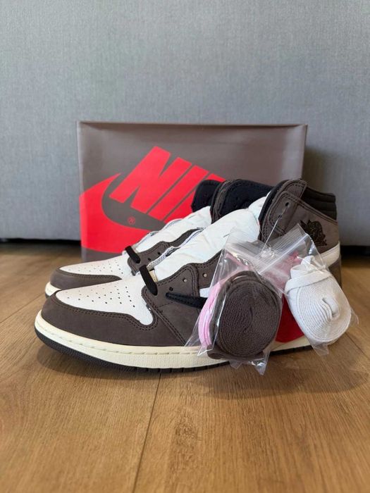 Jordan 1 Retro High OG SP Travis Scott Mocha r.45
