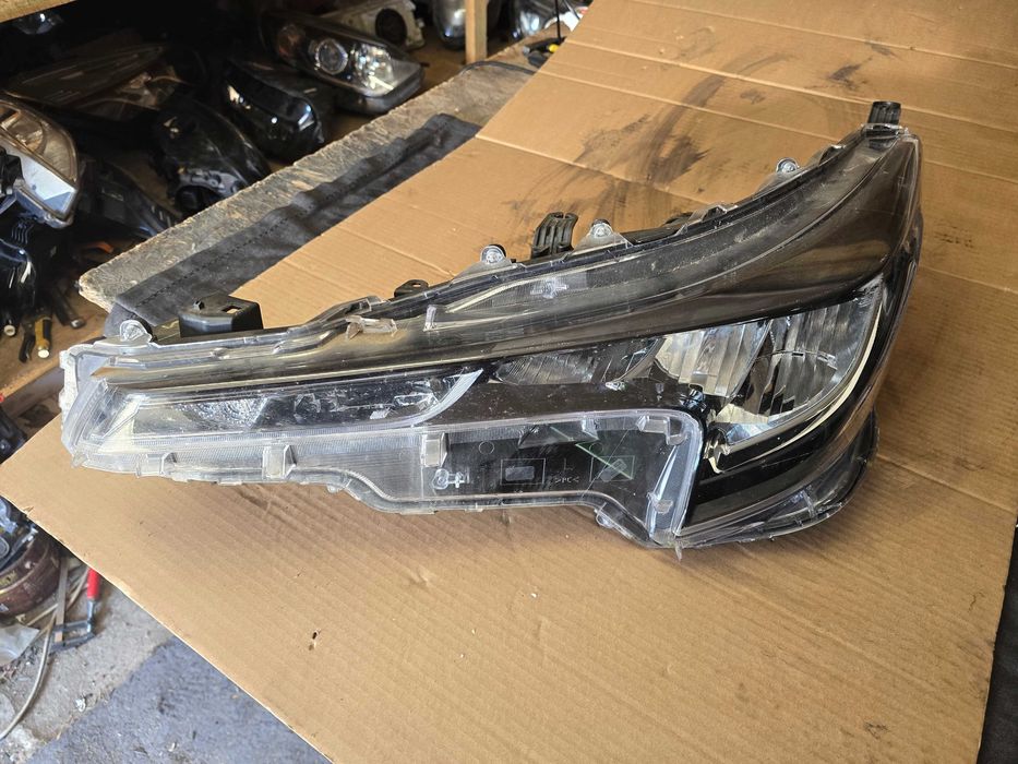 lampa przód Toyota Corolla E21 full led 2018-