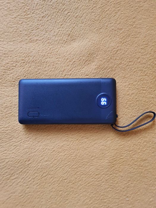 Powerbank VEEKTOMX VT101 z wbudowanymi kablami 10000mAh