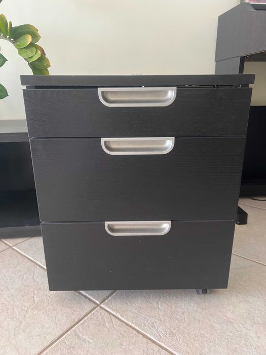 Gaveteiro com código de fecho