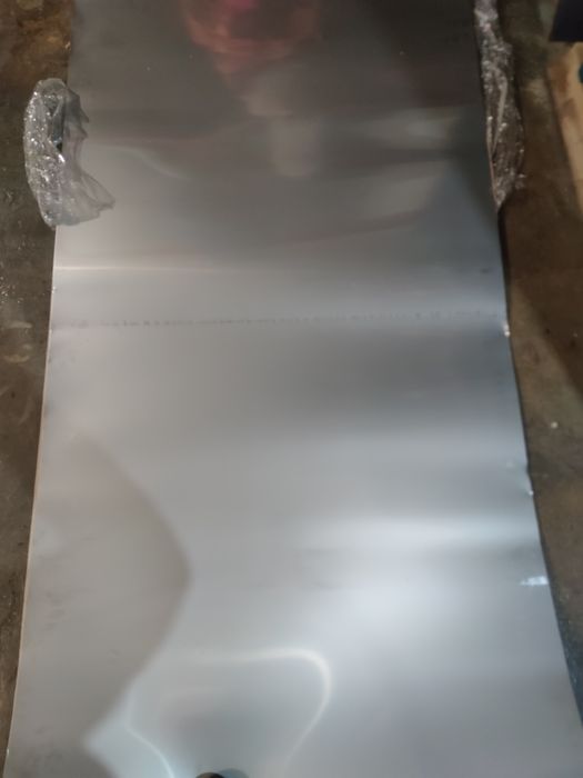 Лист нержавіючий дзеркальний 2000x1000
1