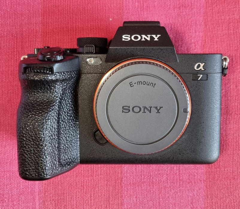 Sony alpha 7 iv usada