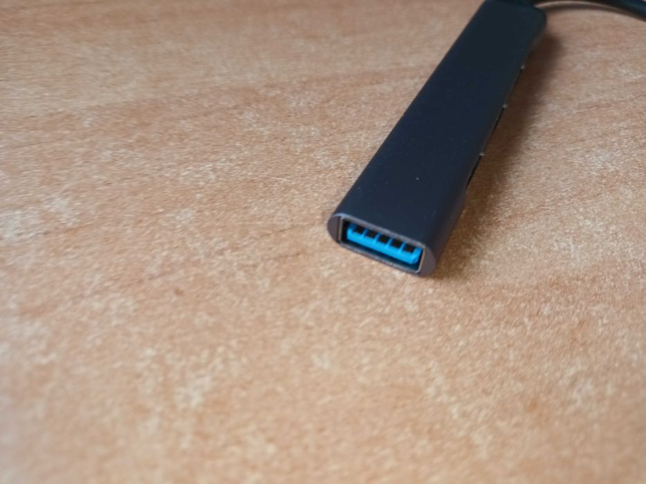 HUB, rozdzielacz USB-c na 4xUSB - z aluminium + pasywny