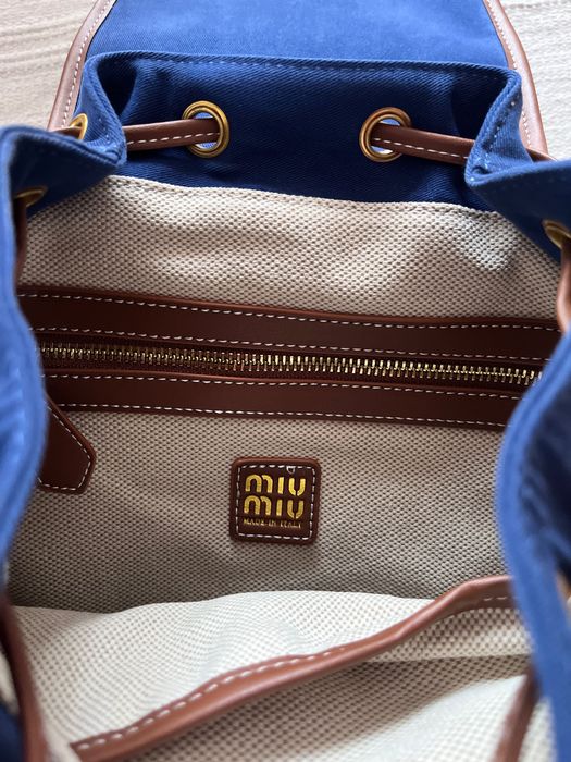 Granatowy plecak miu miu