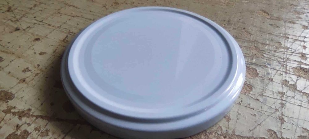 Zakrętki do słoików FI82 BIAŁE 4 zaczepowe / 100 sztuk