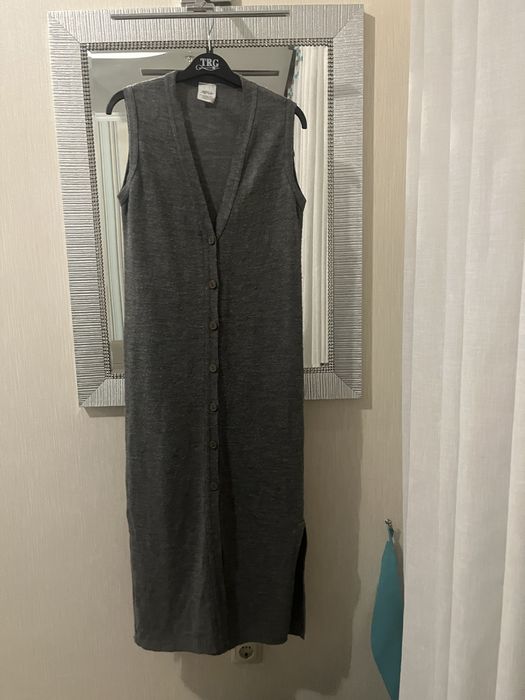 Продам жилет на девочку