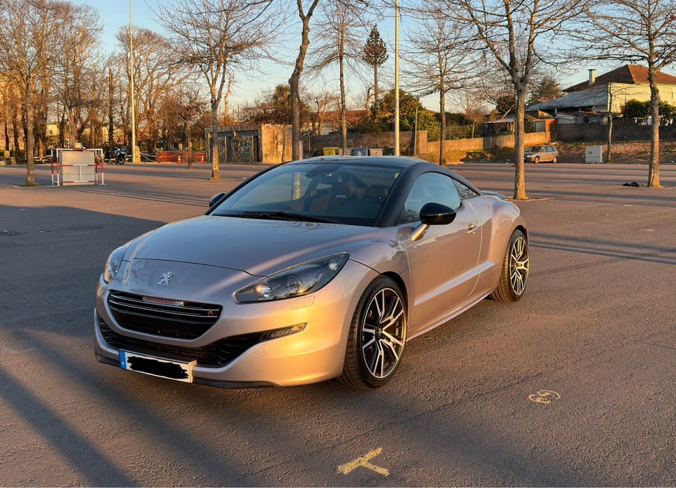 RCZ R nacinal em estado de concurso 70 mil kms